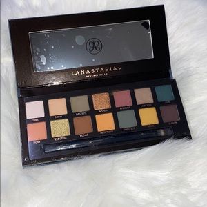 ABH  “Subculture” Eyeshadow Palette